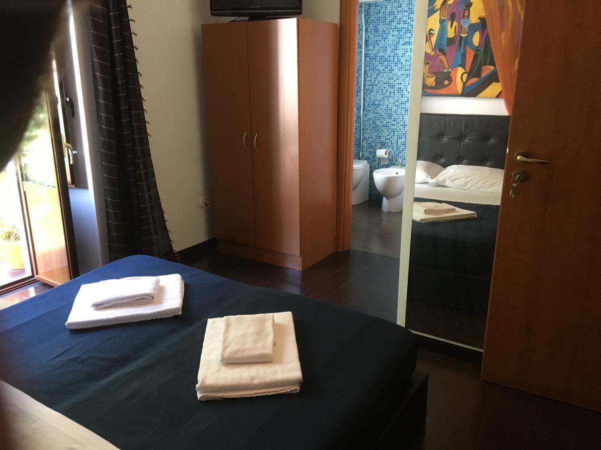 Globetrotter Catania Villa ภายนอก รูปภาพ